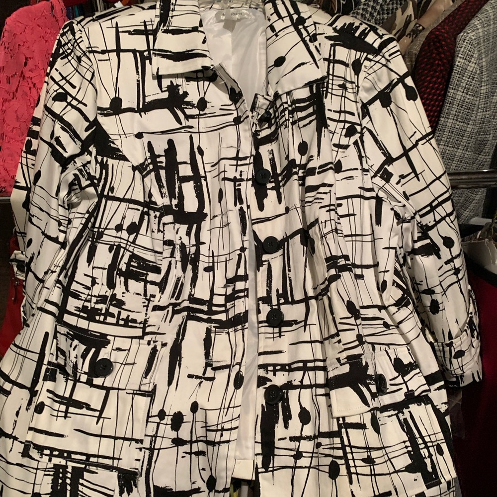 Women’s Bkazers - Picture 14 of 16